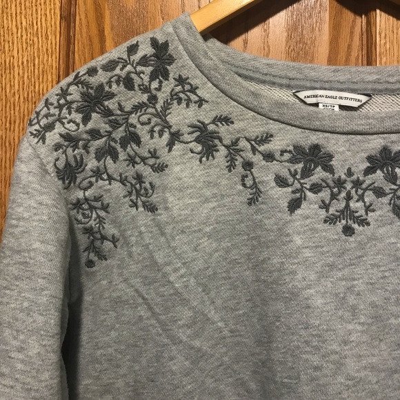 American Eagle Sweatshirt - Picture 4 of 5